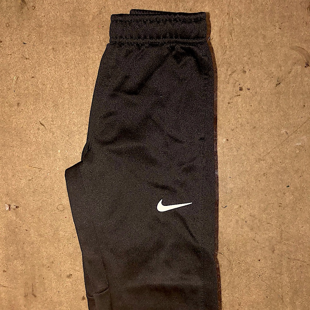 Nike Dri-Fit Joggers Size 7/L Black